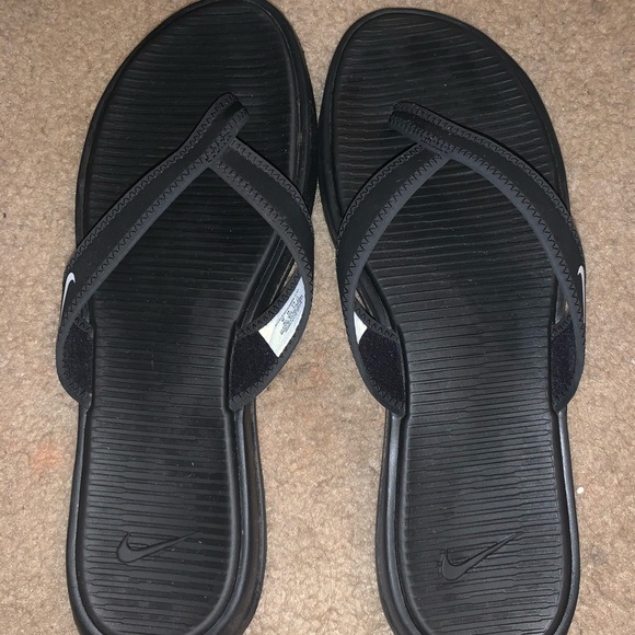 Nike Shoes - black nike flip flops Nike Shoes - black nike flip flops